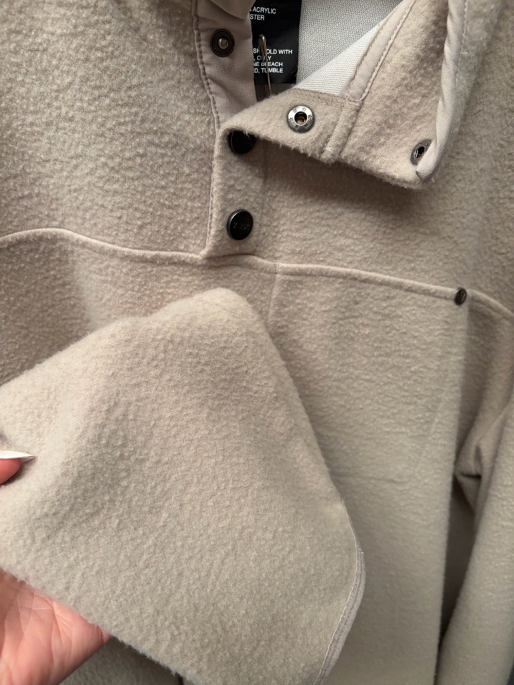 Vuori Men's Cream Quarter-Snap Fleece Pullover - Picture 3 of 4